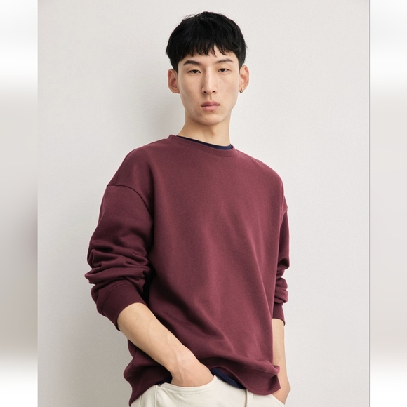 3/$20! H&M Mens Basic Crewneck Sweatshirt - Light Blue - Picture 12 of 14